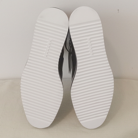 Zara Basic Black Patent Vegan Leather Wingtip Platform Buckle Ankle Boots Sz 7.5 - Picture 4 of 8